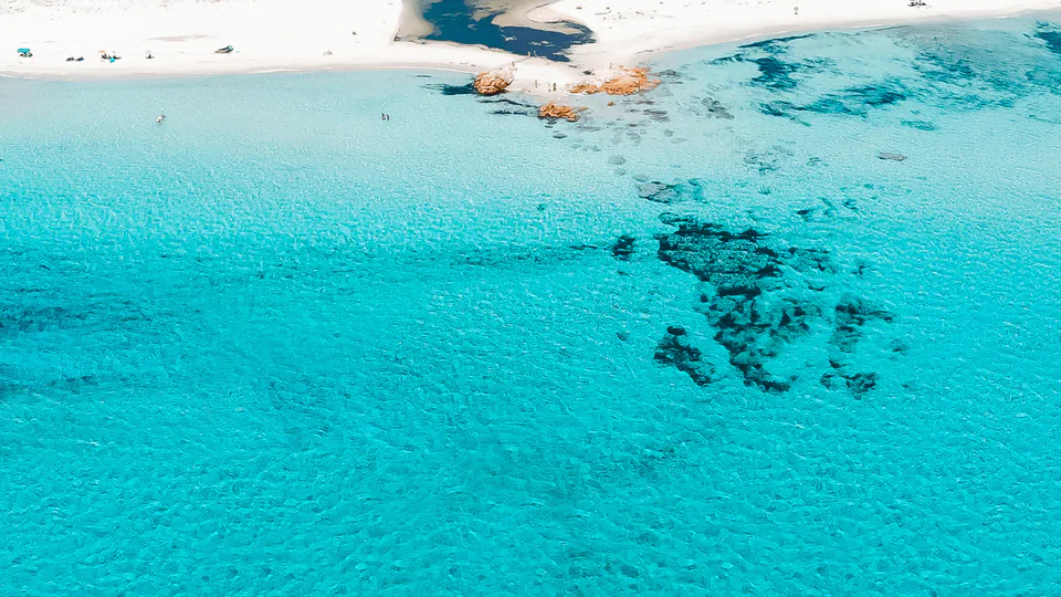 Il mare di Berchida dall’alto