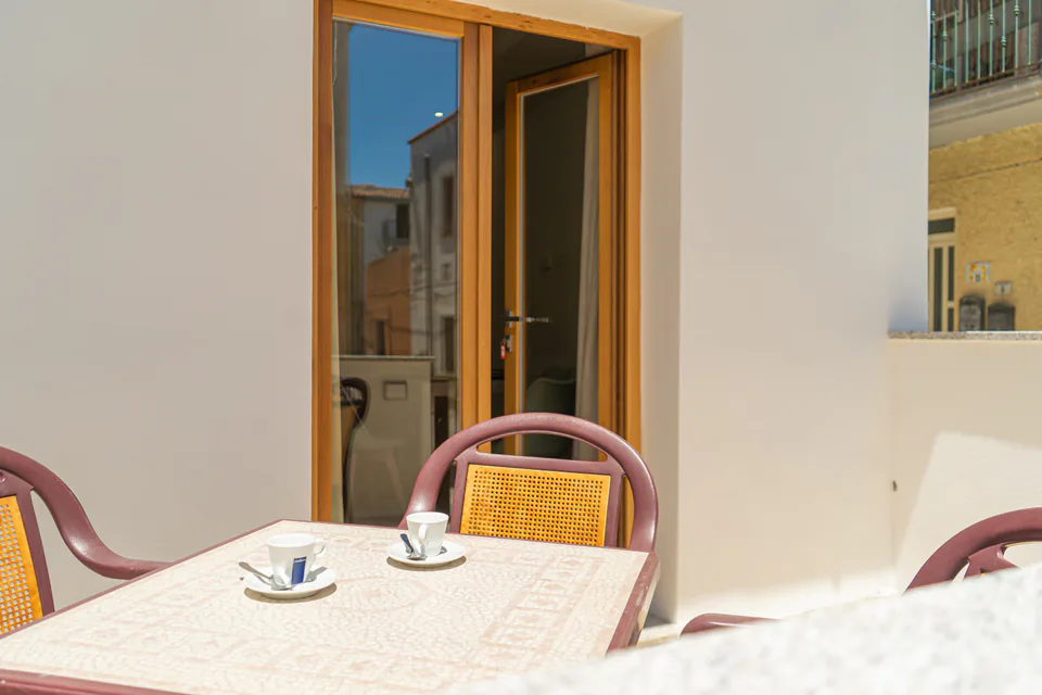 Terrazza privata con tavolo